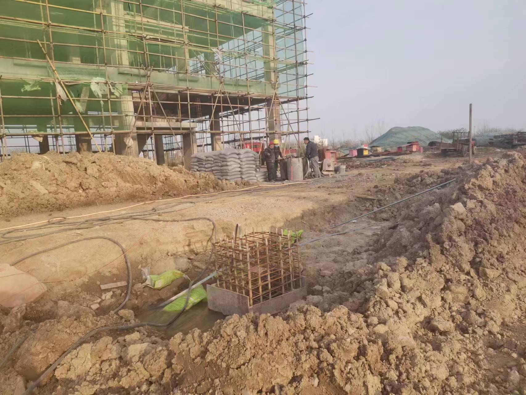 曹县当桥梁出现裂缝的时候应该及时加固修补